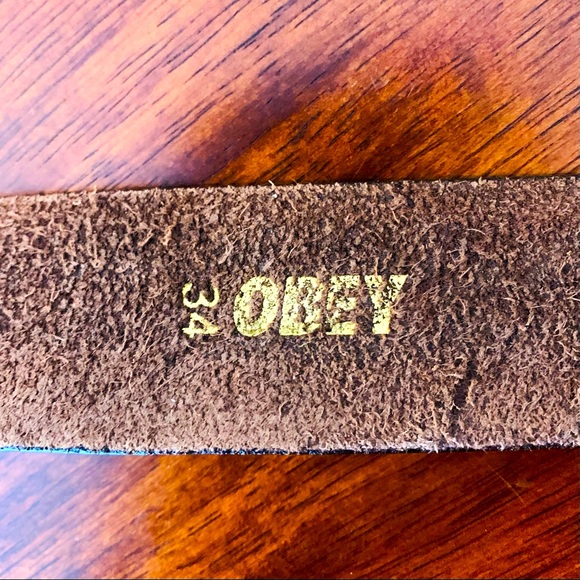 Obey Men’s Leather Belt, Distressed Yellow/Green Stripe, size 34 - Picture 4 of 5